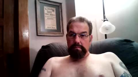 Snapshot of guy4fun8 chatting on December 30, 11:28 pm guy4fun8 online show from December 30, 11:28 pm