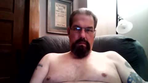 Snapshot of guy4fun8 chatting on January 23, 7:43 am guy4fun8 online show from January 23, 7:43 am
