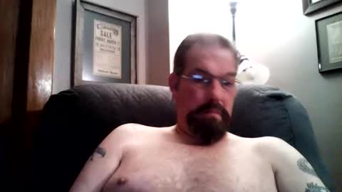 Snapshot of guy4fun8 chatting on February 7, 8:22 am guy4fun8 online show from February 7, 8:22 am