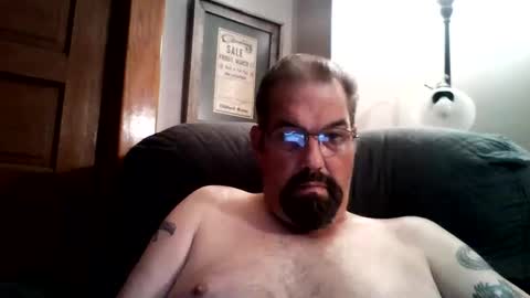 Snapshot of guy4fun8 chatting on September 19, 8:16 am guy4fun8 online show from September 19, 8:16 am