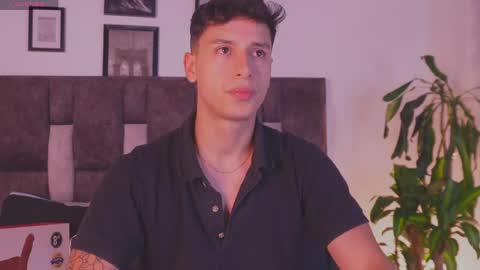 Gabriel online show from April 14, 4:18 am