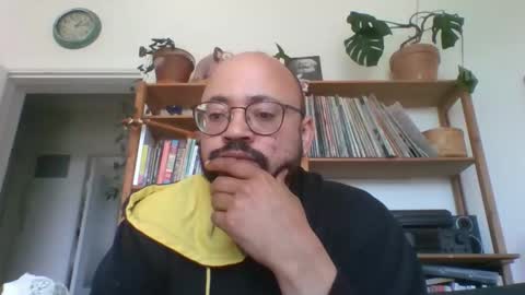 guy_wood15 online show from April 20, 11:13 am