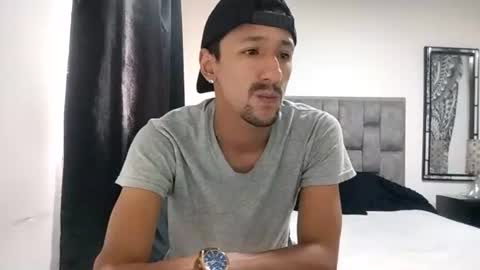 Snapshot of guykarim chatting on June 14, 7:16 pm karim online show from June 14, 7:16 pm