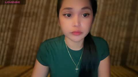 Gwyn online show from April 12, 3:06 pm