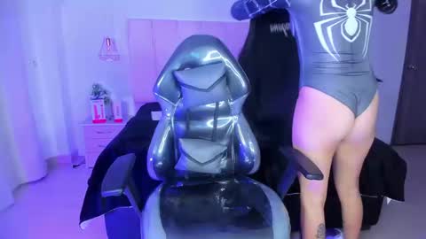 gyal_8_ online show from February 26, 4:11 am