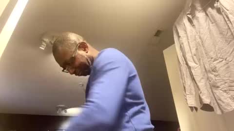 Snapshot of gyesaw1970 chatting on February 5, 3:13 am gyesaw1970 online show from February 5, 3:13 am