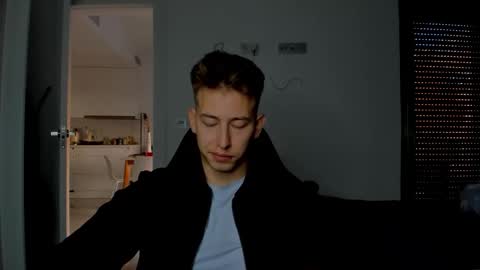 Oliver online show from February 24, 11:19 am