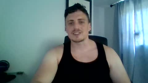 Snapshot of gymbro1986 chatting on July 31, 5:23 pm gymbro1986 online show from July 31, 5:23 pm