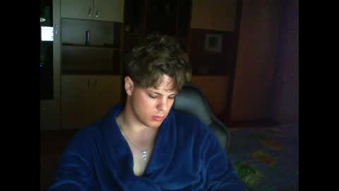 gymguy0505 online show from March 20, 3:17 pm