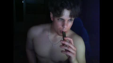 gymguy0505 online show from March 27, 11:04 pm