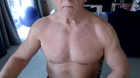 Snapshot of gymguyuk28 chatting on March 31, 3:45 pm Gymguy online show from March 31, 3:45 pm
