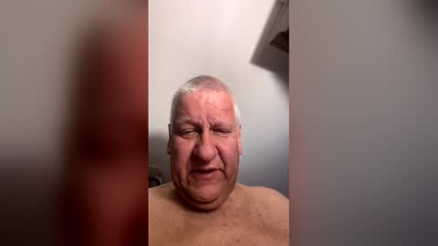 gymrat1123 online show from March 12, 5:46 am