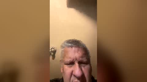 gymrat1123 online show from April 22, 1:52 am