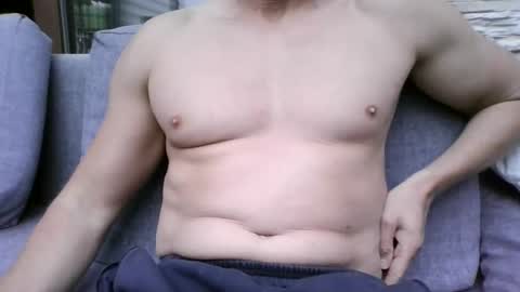 Snapshot of gymxxx_ chatting on May 12, 6:05 pm gymxxx_ online show from May 12, 6:05 pm