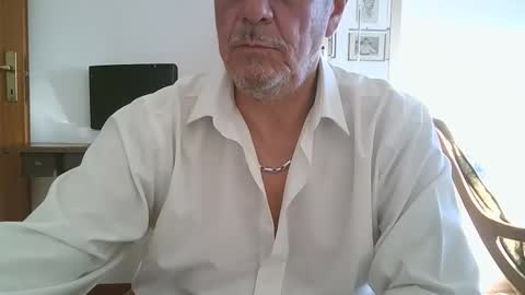 gyrdy online show from December 7, 2:02 pm