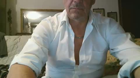 gyrdy online show from December 18, 4:06 pm