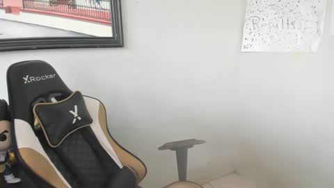Snapshot of h0lysin chatting on February 20, 6:35 pm Alejandro 3 online show from February 20, 6:35 pm