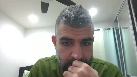 h0nest84 online show from January 20, 7:36 am