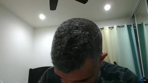 h0nest84 online show from March 12, 5:57 am