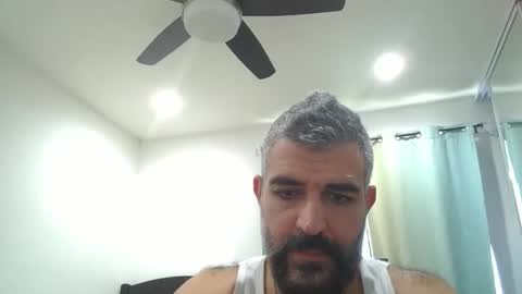 h0nest84 online show from November 27, 8:11 pm