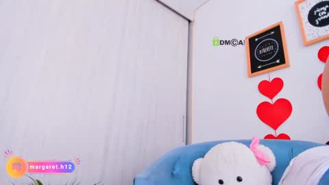 Margareth  Stallion online show from December 18, 7:08 pm