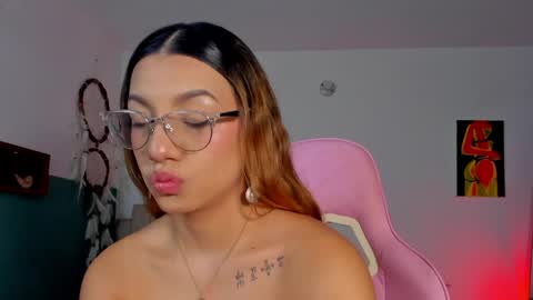 Paulina  online show from April 13, 10:26 pm