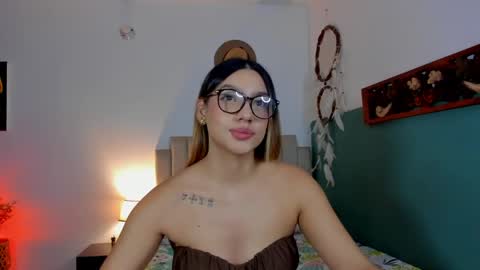Paulina  online show from June 6, 4:17 am