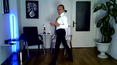 Snapshot of h_blackwood chatting on July 5, 6:59 pm H. Blackwood online show from July 5, 6:59 pm