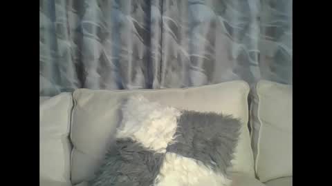 Snapshot of h_o_t_goddess chatting on December 6, 6:26 am h_o_t_goddess online show from December 6, 6:26 am