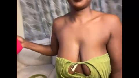 Snapshot of h_o_t_goddess chatting on November 4, 3:44 pm h_o_t_goddess online show from November 4, 3:44 pm