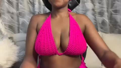 Snapshot of h_o_t_goddess chatting on July 31, 4:56 am h_o_t_goddess online show from July 31, 4:56 am