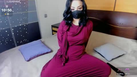 Linda online show from November 8, 2:56 am