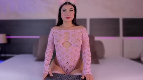 Snapshot of habiy069 chatting on February 14, 5:41 am Habiy online show from February 14, 5:41 am