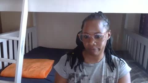 Snapshot of hadassa29 chatting on June 6, 10:53 am Hadassa online show from June 6, 10:53 am