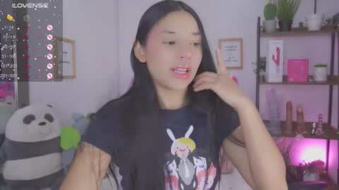 Hade online show from February 19, 6:26 pm