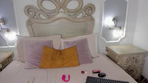 Snapshot of hade_miller chatting on June 21, 3:31 am hade_miller online show from June 21, 3:31 am