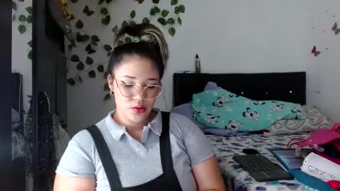 Snapshot of hader_wild21 chatting on February 11, 4:46 pm hader_wild21 online show from February 11, 4:46 pm