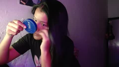 hadesmit1 online show from April 24, 12:18 pm