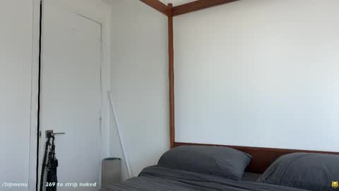 Hadley online show from April 3, 7:12 pm