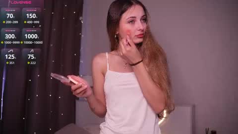 Hi Im Rebecca Glad to see you in my room  PVT is open online show from June 19, 1:32 am