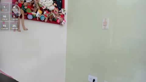 Hae-In online show from January 9, 8:10 pm