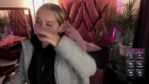 Haely online show from February 13, 11:28 am