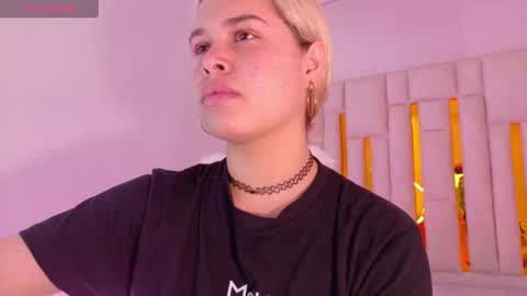 Haely online show from November 17, 7:08 pm