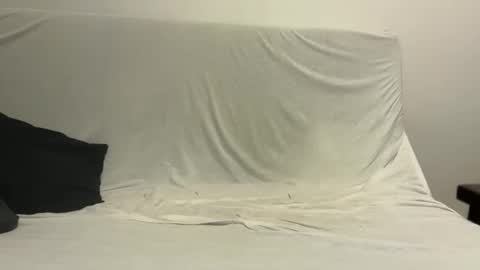 Snapshot of hahabenizxd chatting on October 11, 12:32 am hahabenizxd online show from October 11, 12:32 am