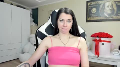 Snapshot of hailey_beauty chatting on February 5, 3:09 pm Sk pe Anya388109 online show from February 5, 3:09 pm