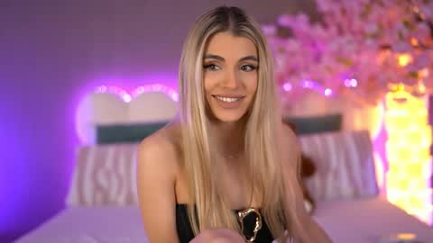 Hailey online show from April 14, 6:41 am