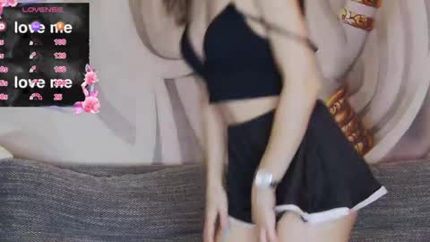 HaileyPeach online show from April 4, 5:27 am