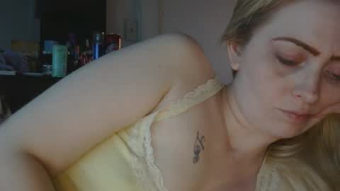 Hailey and d online show from March 6, 9:50 am