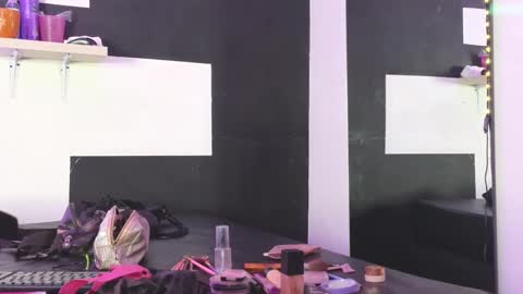 Snapshot of haileycat_ chatting on November 5, 2:33 am haileycat_ online show from November 5, 2:33 am