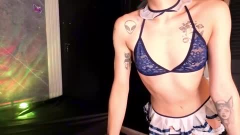 Snapshot of haileycat_ chatting on May 15, 4:41 am haileycat_ online show from May 15, 4:41 am